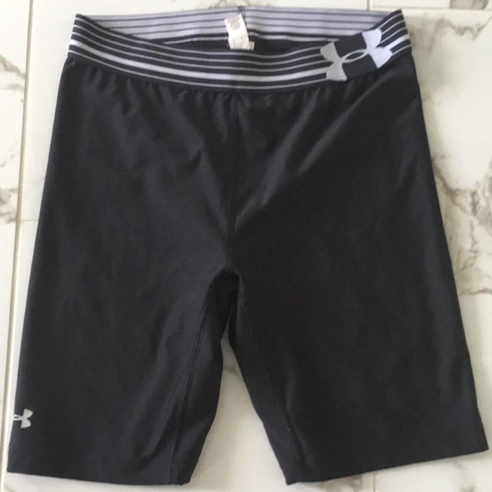 🌺3/$10 Under Armour Compression Bike Shorts - XS